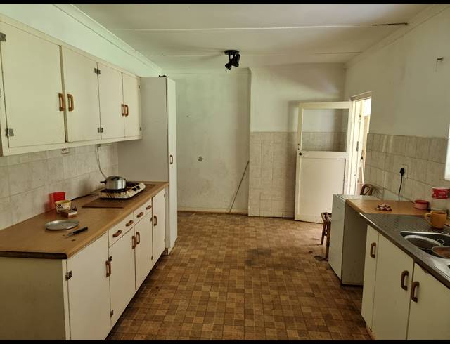 5 BEDROOM HOUSE SOLD IN MERRIVALE